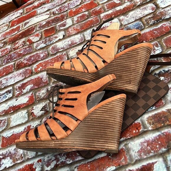 Cole Haan leather brown wedges - Picture 9 of 9